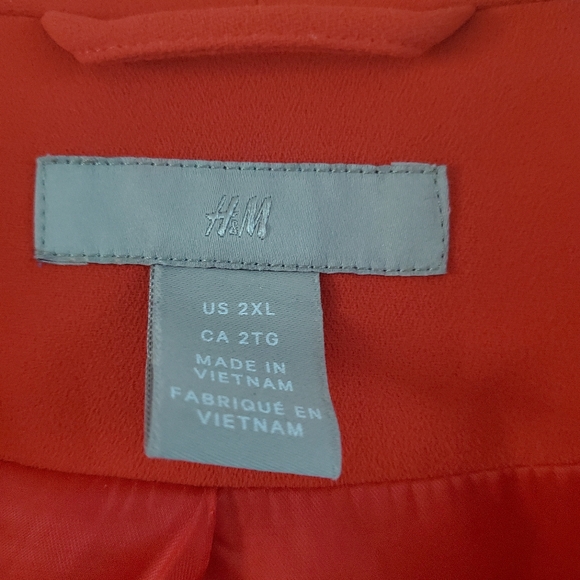 Red H&M Blazer size 2xl - Picture 2 of 2